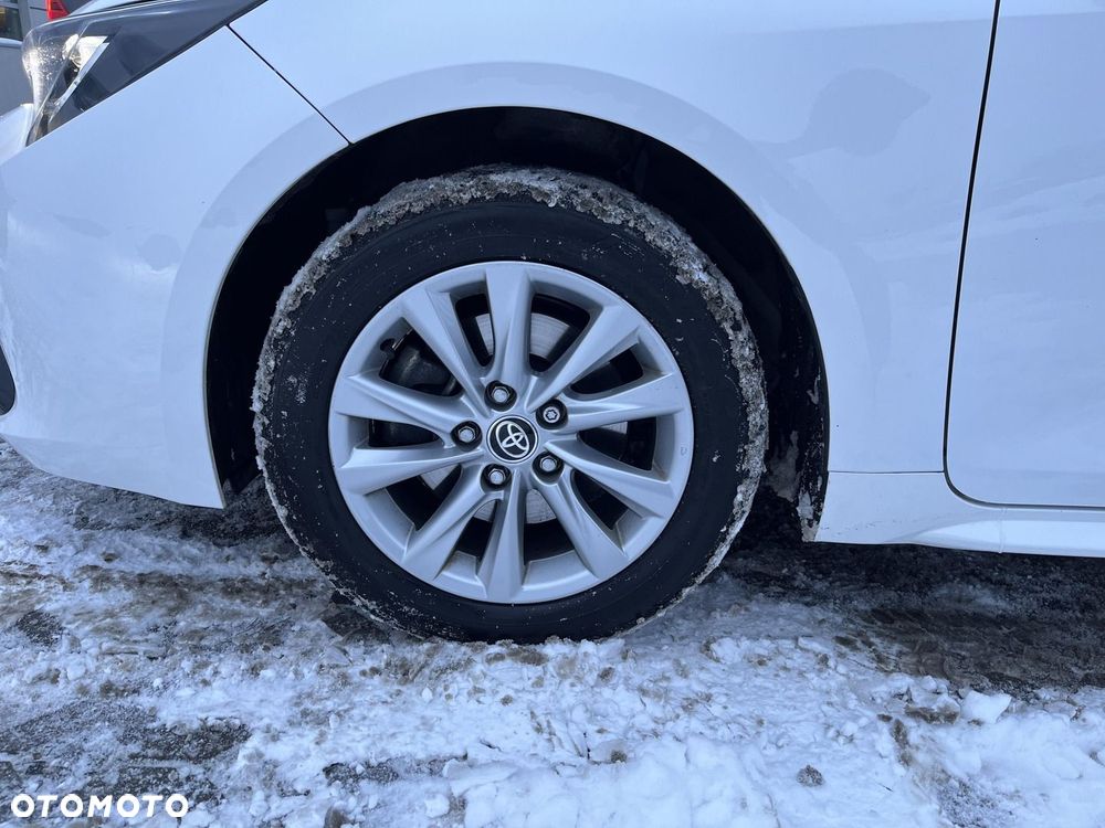 Toyota Corolla 2.0 Hybrid Comfort - 24