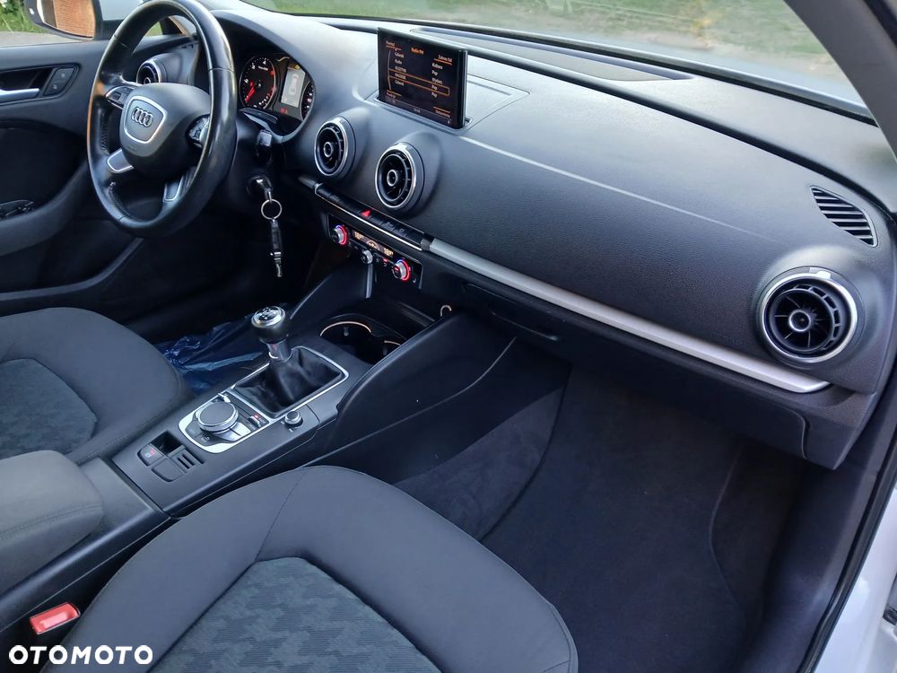 Audi A3 Sportback 1.6 TDI Attraction - 21