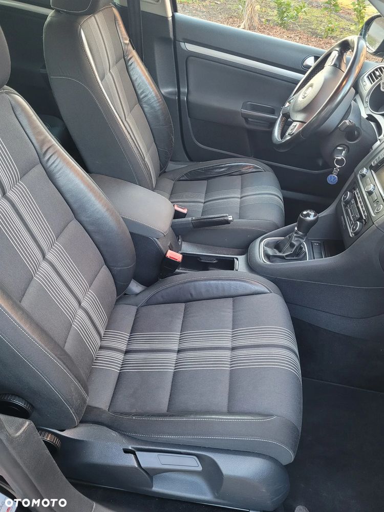 Volkswagen Golf Variant 1.6 TDI DPF MATCH - 18