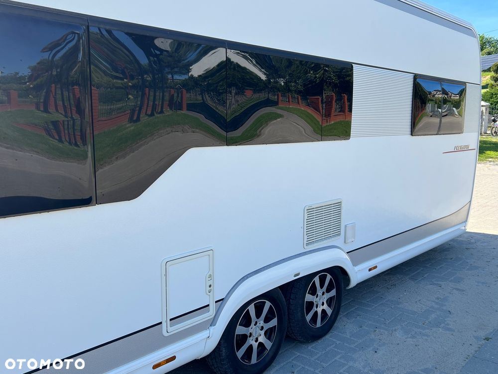 Hobby PREMIUM 610 2013r. I inne Fendt DIAMANT 590 i LMC kondor 650 i Caravelair PRESTIGE 610 i Dethlefs EMOTION 700 i Tabbert VIVALDI 450 i Caravelair RUBIS 395 - 9