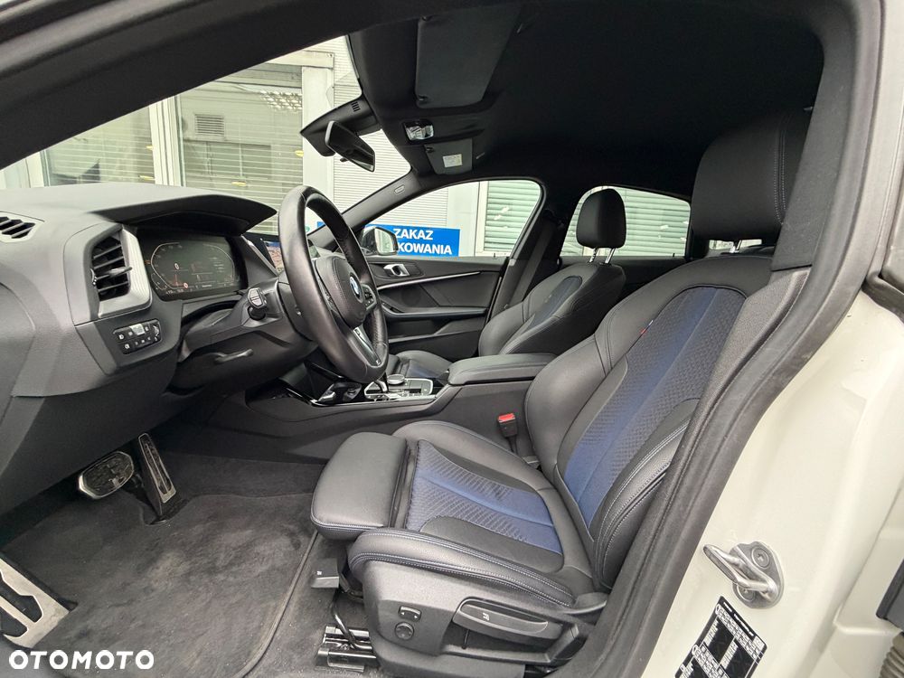 BMW Seria 2 218i M Sport - 10