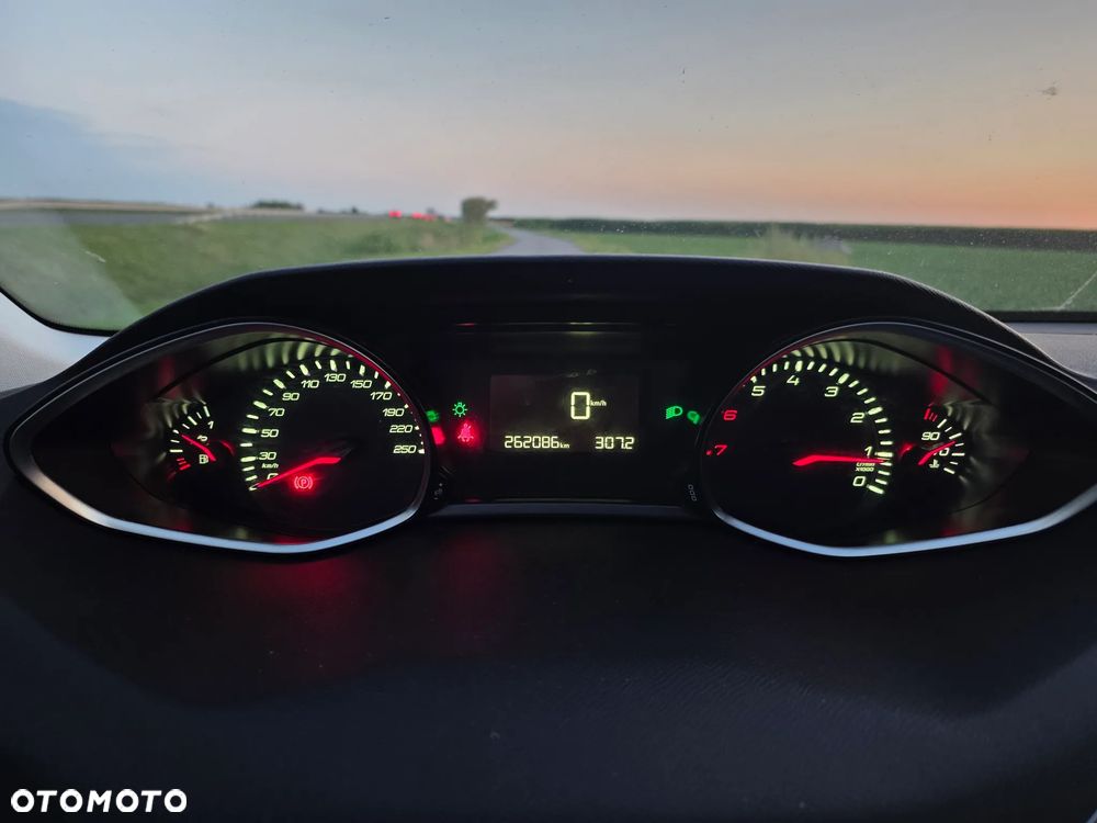 Peugeot 308 1.2 PureTech GPF Active Pack S&S - 33