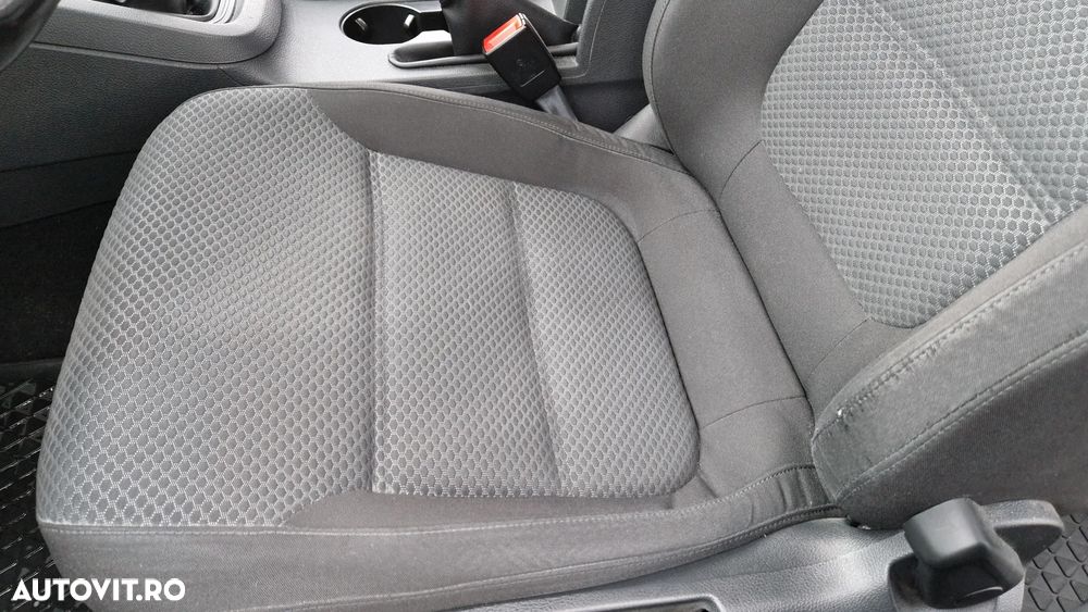 Volkswagen Jetta - 6