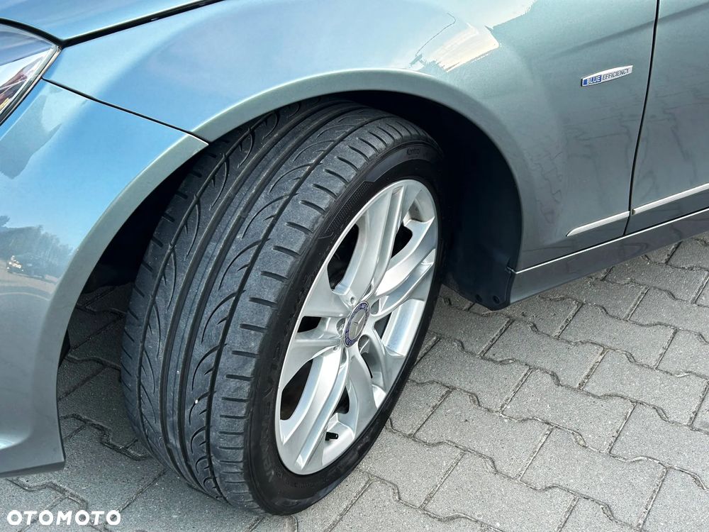 Mercedes-Benz Klasa C - 32