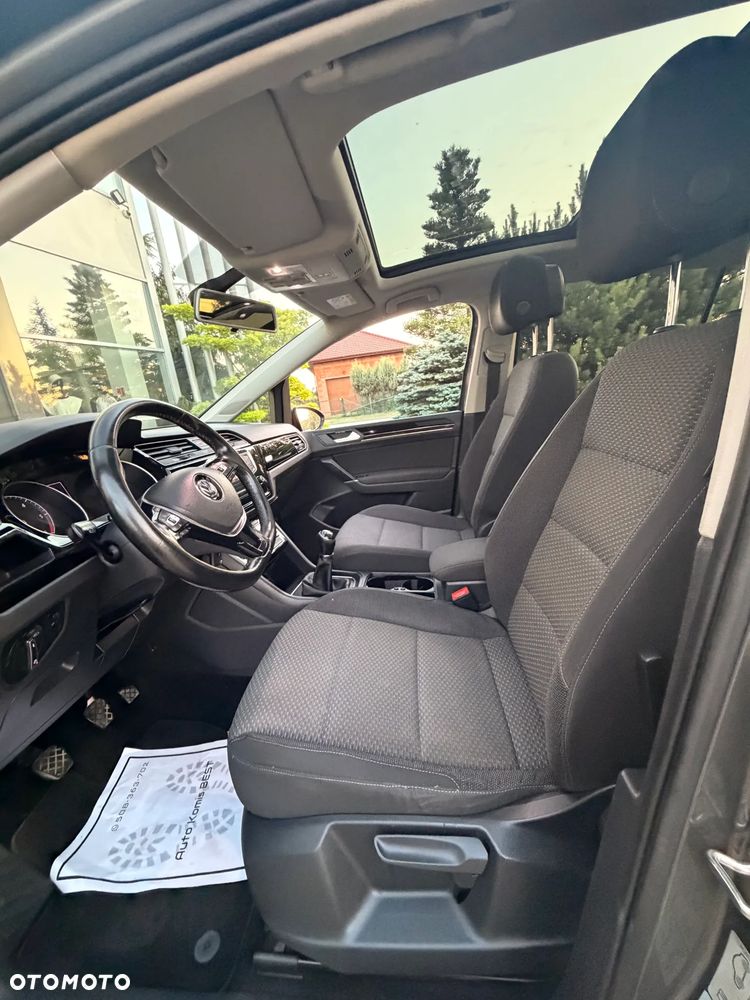 Volkswagen Touran 2.0 TDI BMT Highline - 24