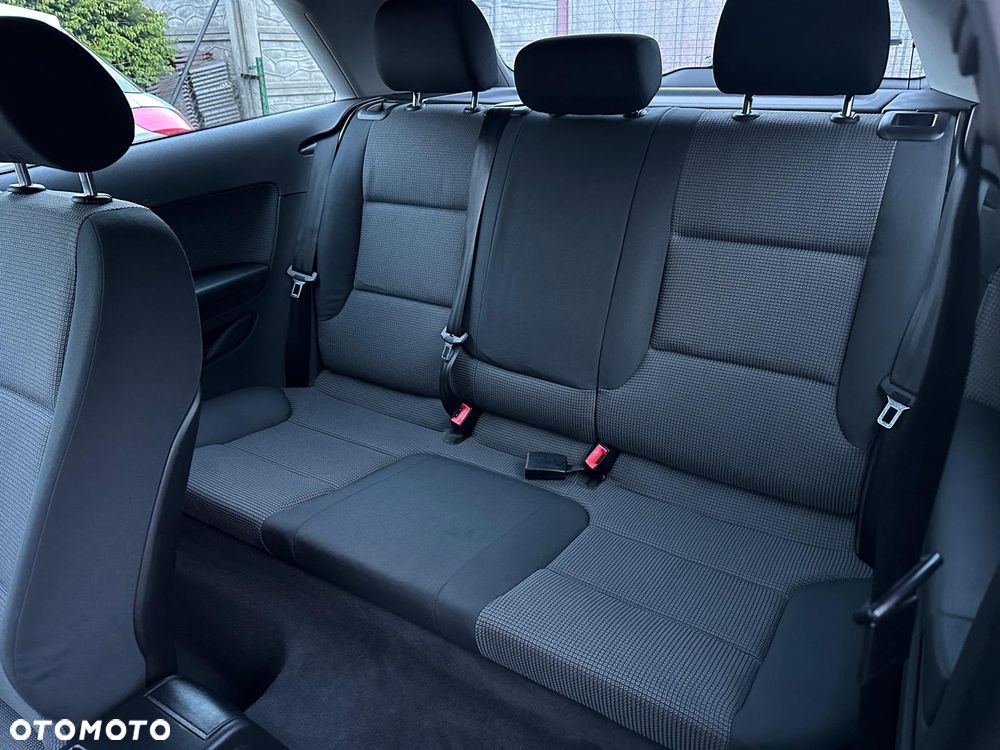 Audi A3 3-drzwiowe 1.6 Attraction - 25