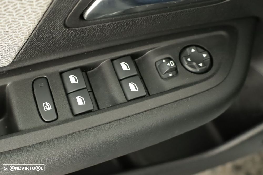 Citroën C4 1.2 PureTech Plus EAT8 - 18