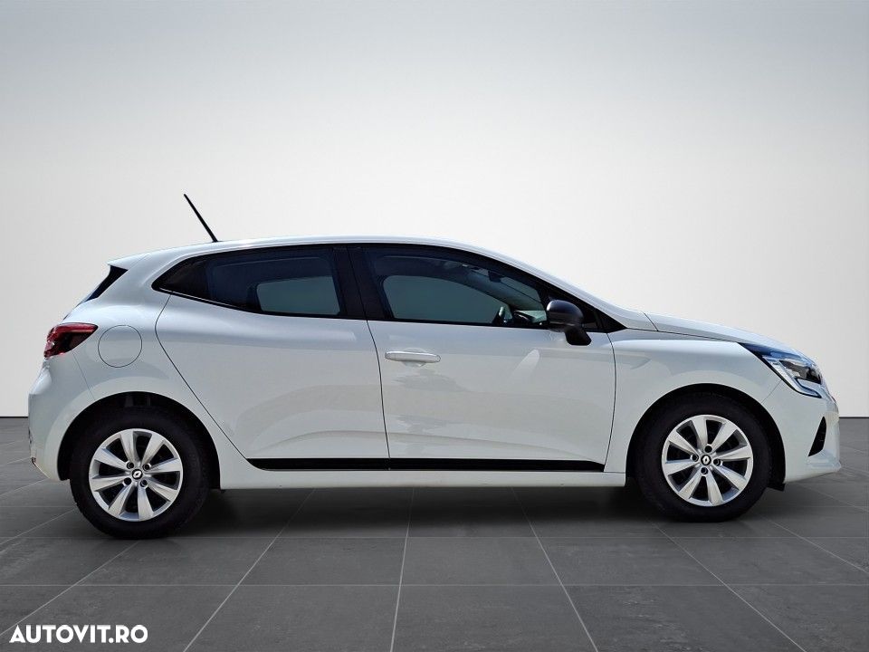 Renault Clio - 8
