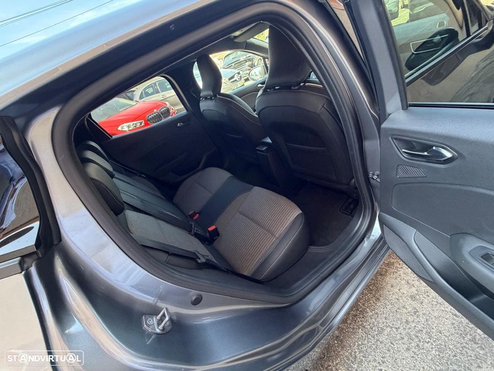 Renault Clio 1.0 TCe Techno - 12