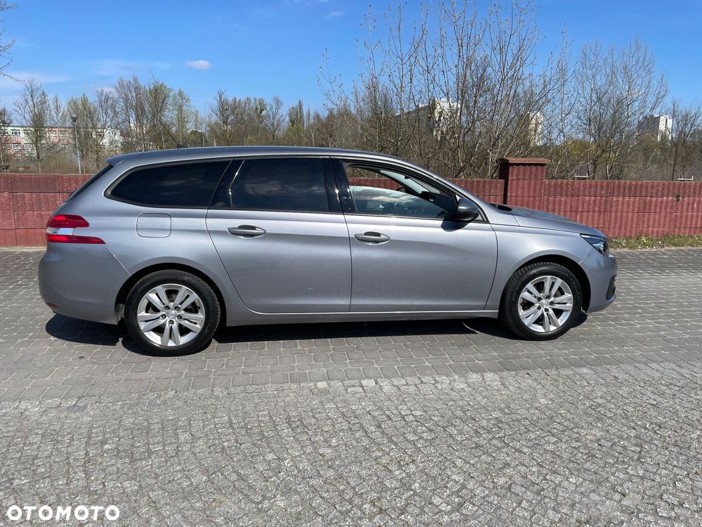 Peugeot 308 1.2 PureTech GPF Allure S&S - 7