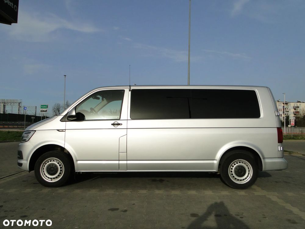 Volkswagen Caravelle - 7