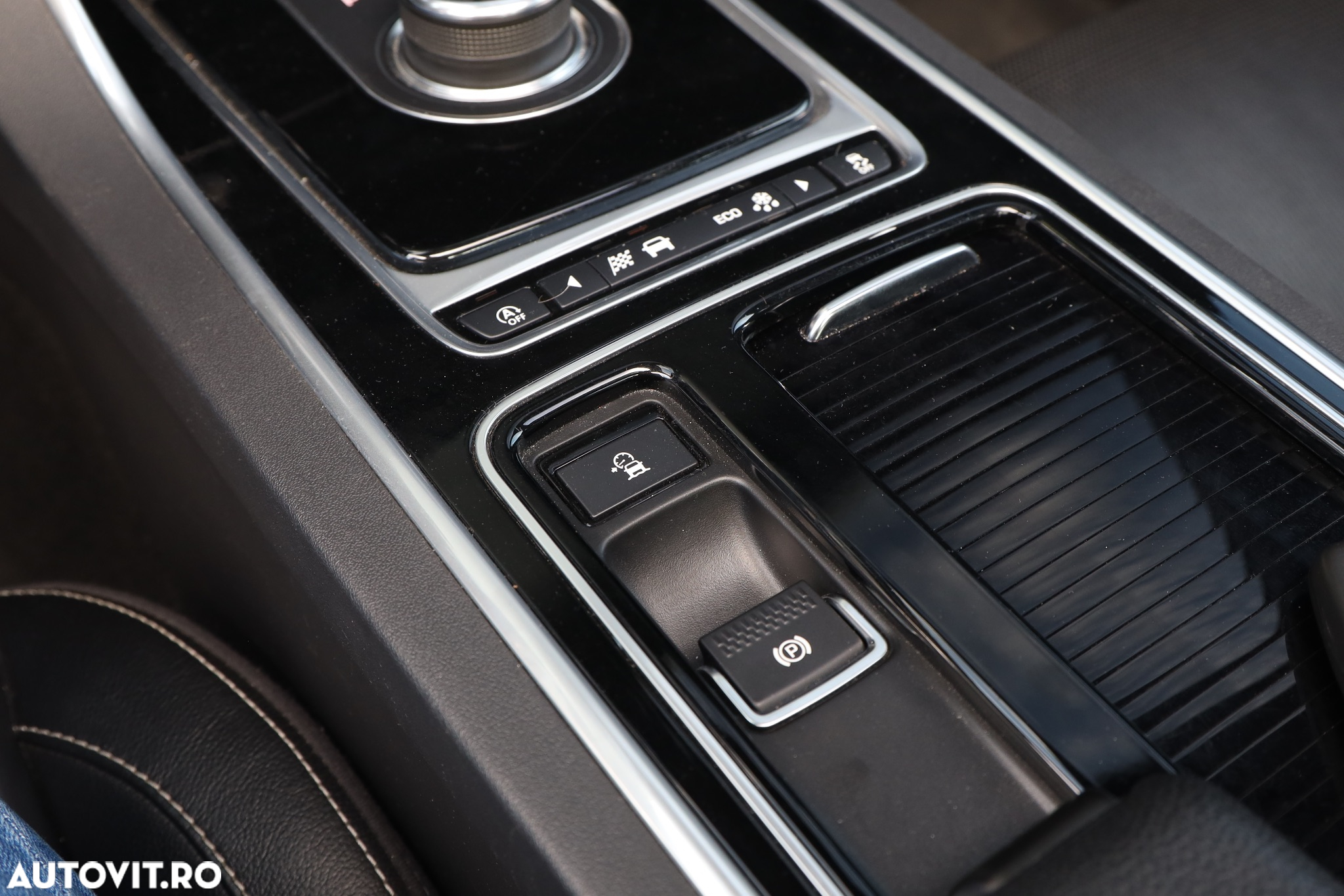 Jaguar XF 25d Aut. R-Sport - 26