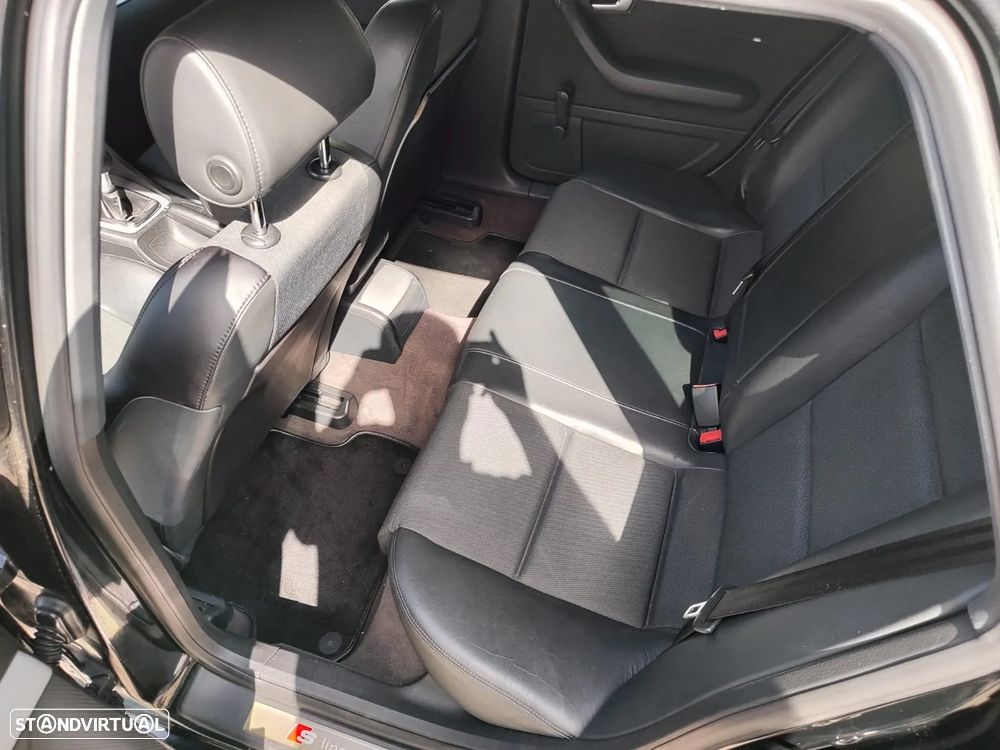 Audi A4 Avant 1.9 TDI m6 S-Line - 4
