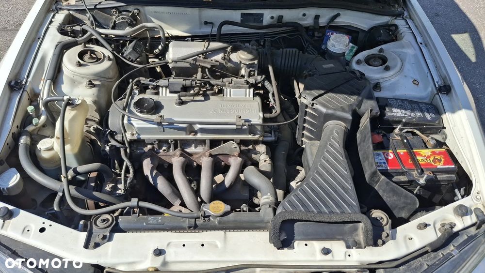 Mitsubishi Galant - 16