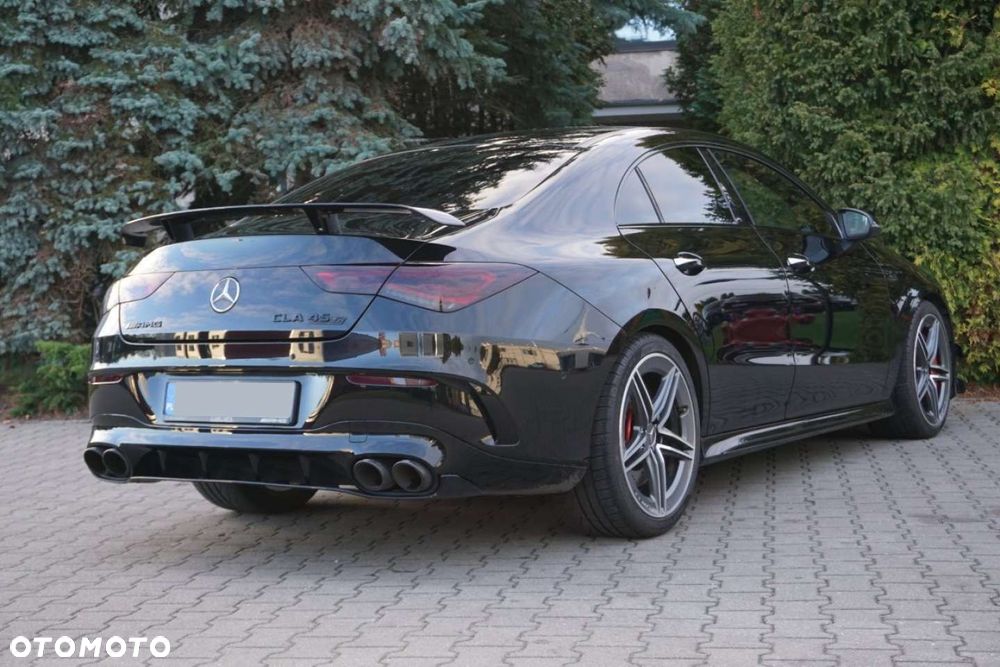 Mercedes-Benz CLA - 4