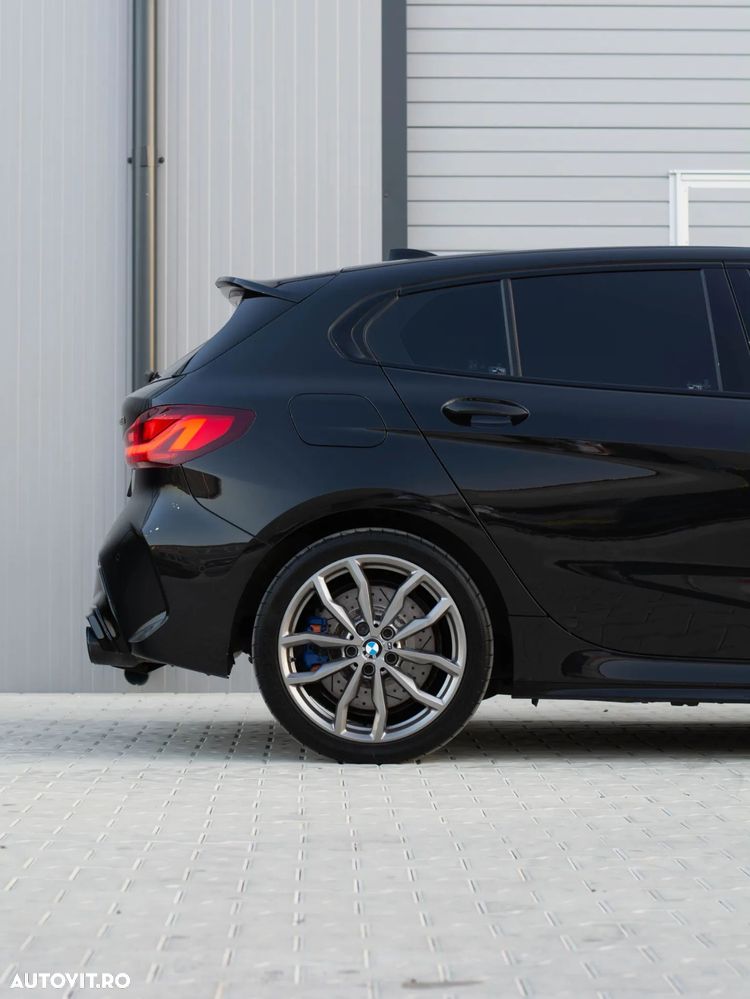 BMW M1 M135i xDrive - 16