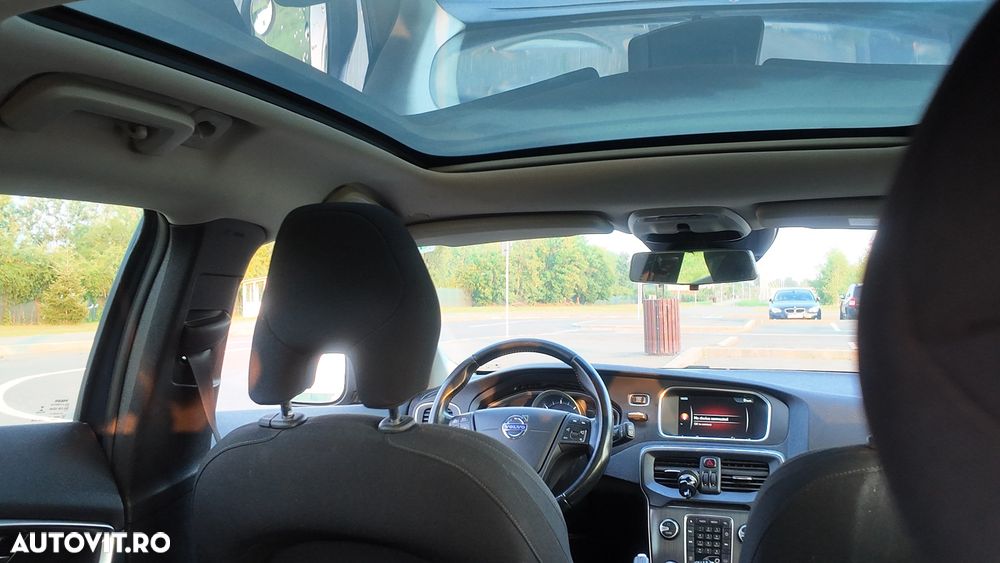 Volvo V40 D2 ECO Momentum - 2