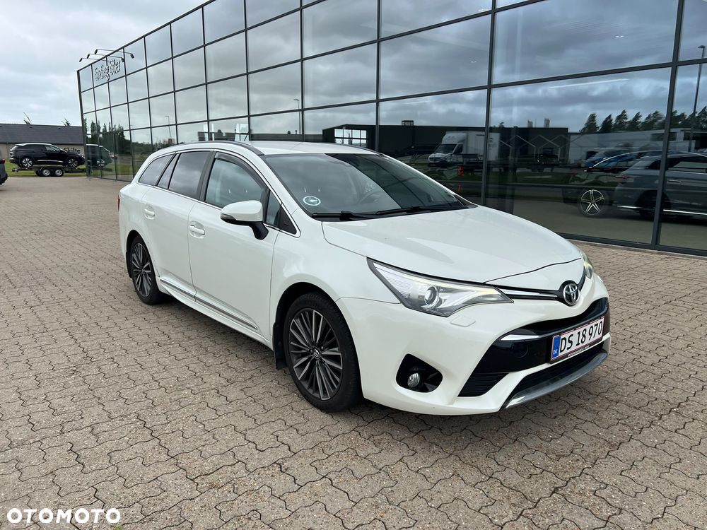 Toyota Avensis Touring Sports 1.8 Business Edition - 1