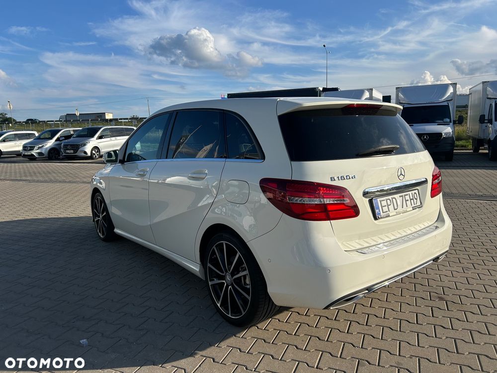 Mercedes-Benz Klasa B 180 (CDI) d 7G-DCT AMG Line - 3