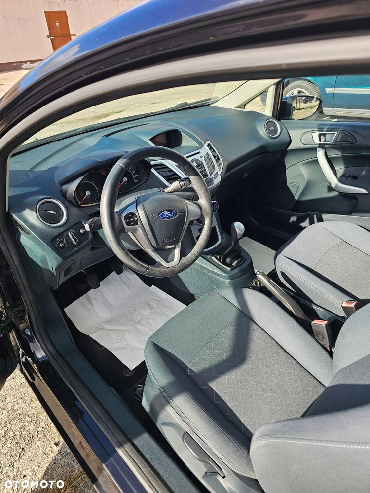 Ford Fiesta 1.25 Trend Edition - 17