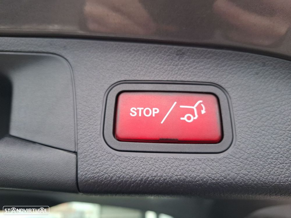 Mercedes-Benz GLA 180 d - 27