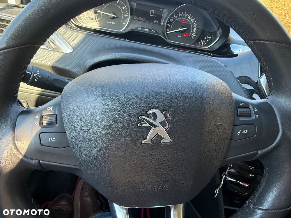 Peugeot 2008 PureTech 110 GPF Stop&Start EAT6 Style - 16