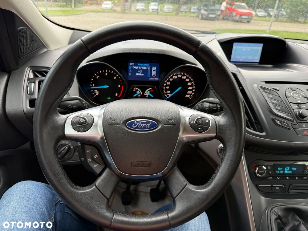 Ford Kuga - 28
