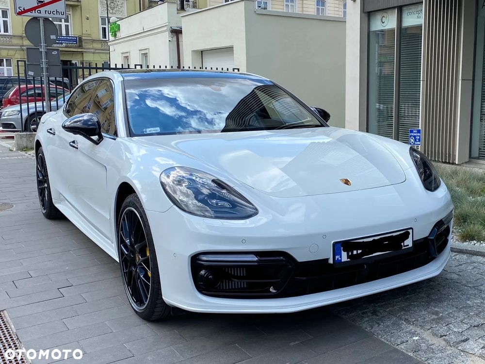 Porsche Panamera Turbo S e-Hybrid Executive - 2