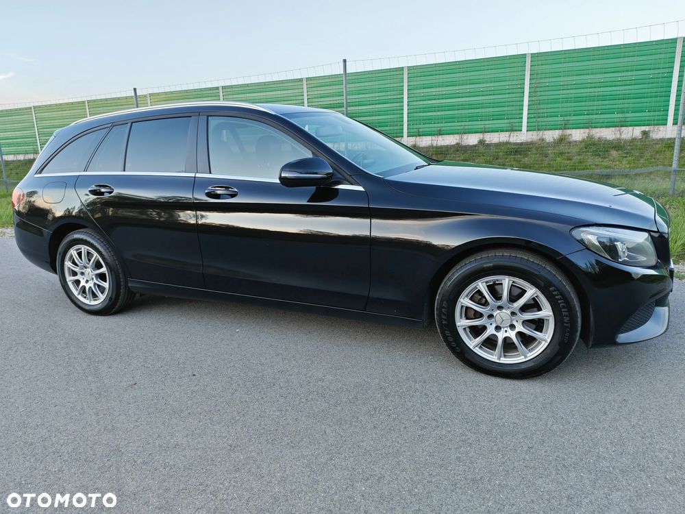 Mercedes-Benz Klasa C 200 d 7G-TRONIC - 24