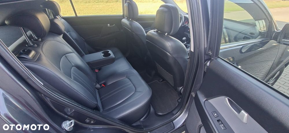 Kia Sportage 2.0 CRDI 2WD Spirit - 27