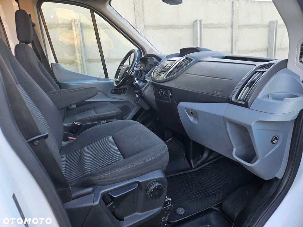 Ford TRANSIT - 12