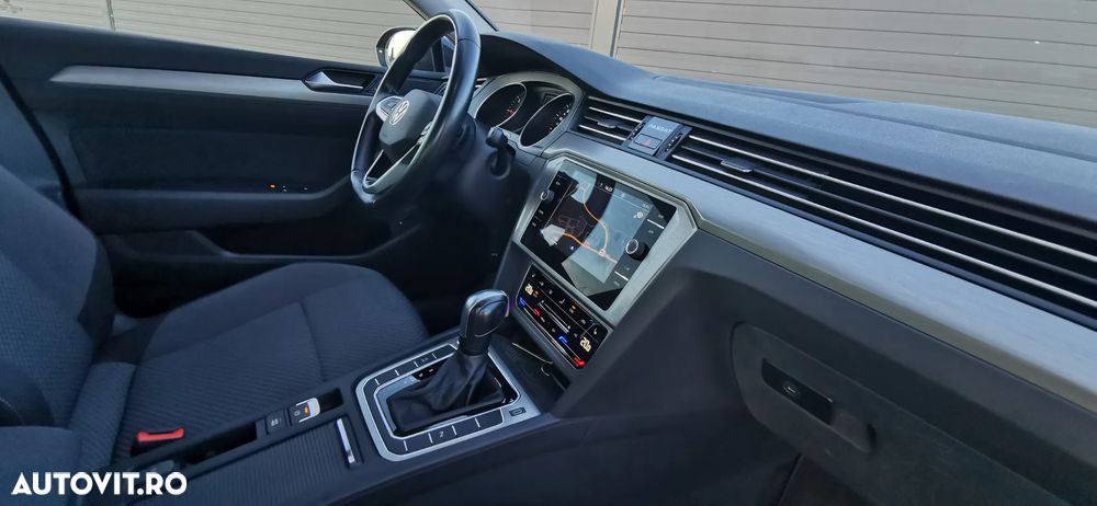 Volkswagen Passat Variant 2.0 TDI SCR DSG Business - 16