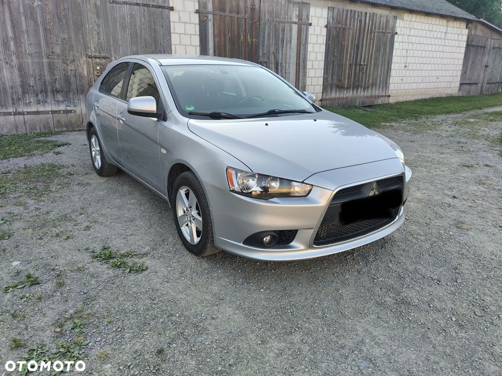 Mitsubishi Lancer - 2