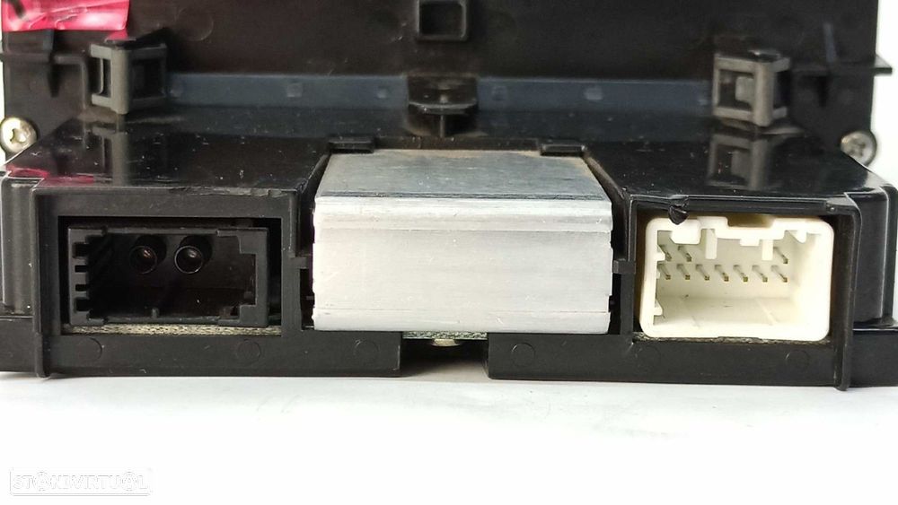 TELA/ECRÃ MULTIFUNÇÕES VOLVO C30 1.6 D MOMENTUM - 2