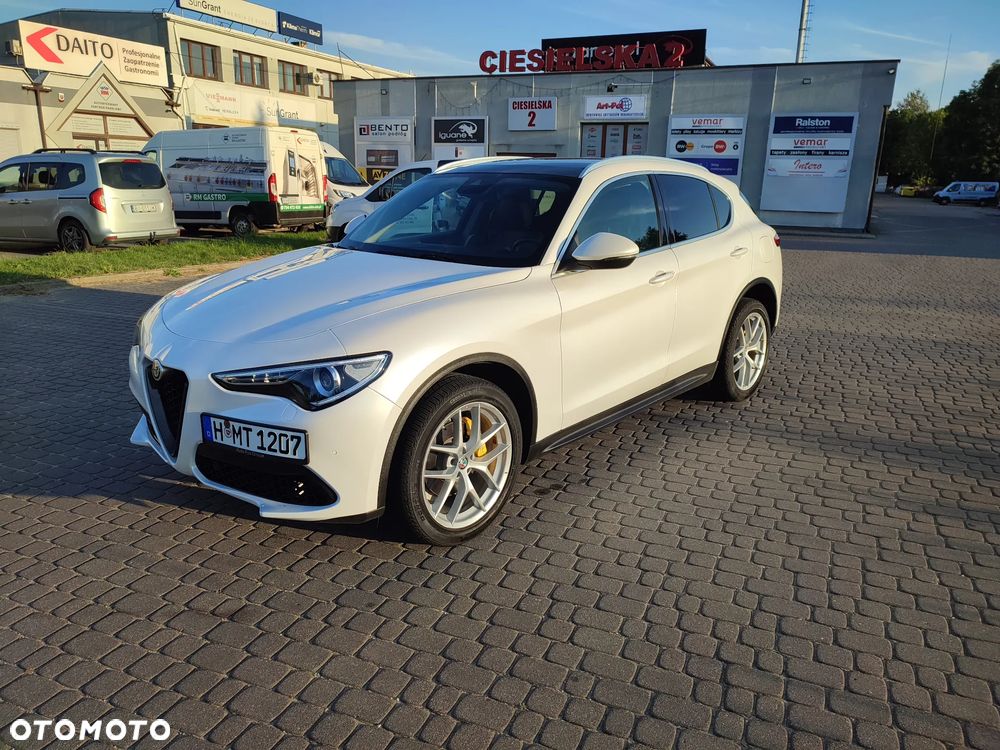 Alfa Romeo Stelvio 2.0 Turbo 16V AT8-Q4 Executive - 12