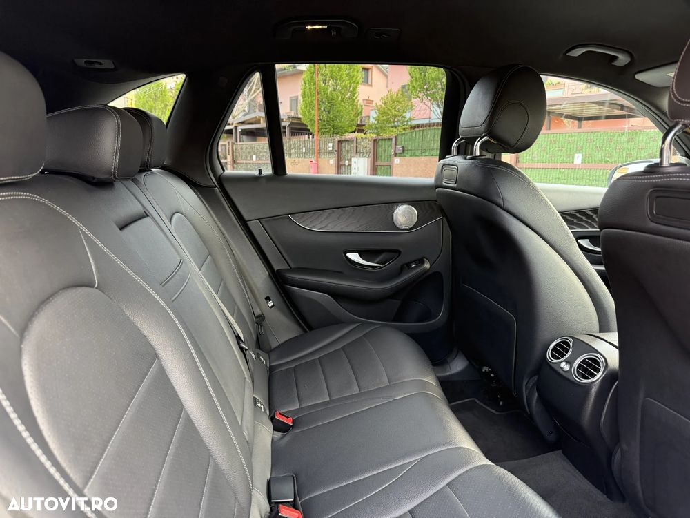 Mercedes-Benz GLC - 28