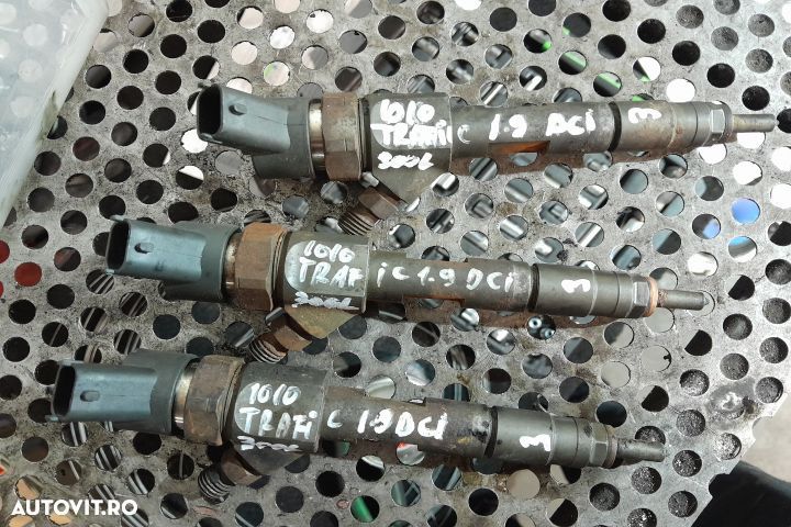 Injector motorina 8200100272 Renault Trafic 2 [2001 - 2006] Minivan 1 - 1