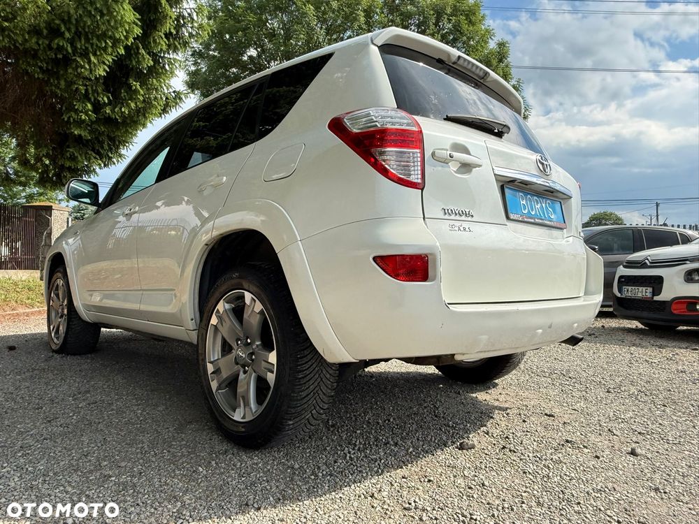 Toyota RAV4 2.2 D-4D 4x4 Automatik Executive - 33