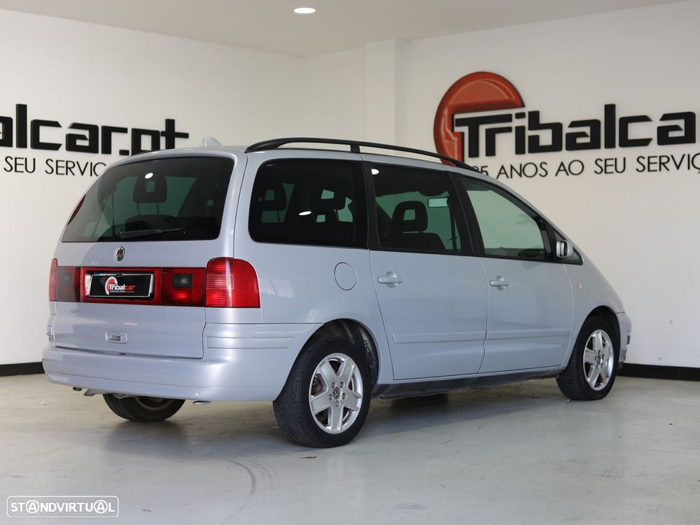 VW Sharan 1.9 TDi Confortline - 4