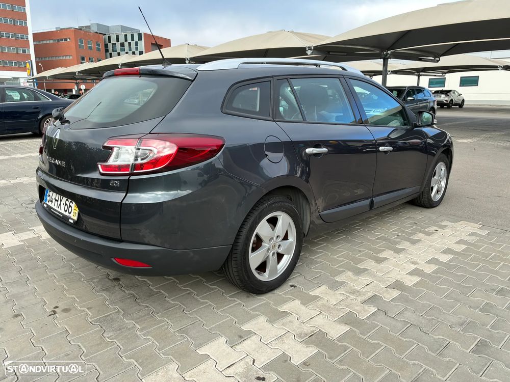 Renault Mégane Sport Tourer 1.5 dCi Dynamique - 4