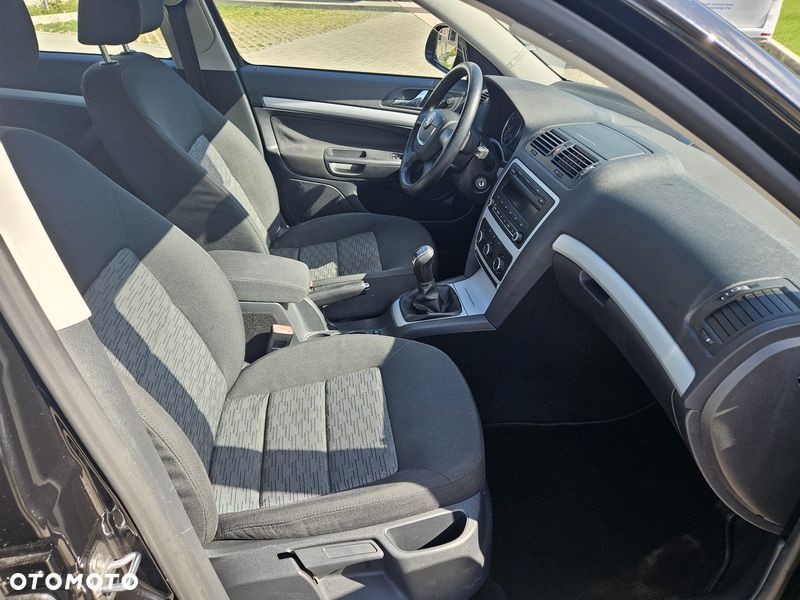 Skoda Octavia 2011 photo 5