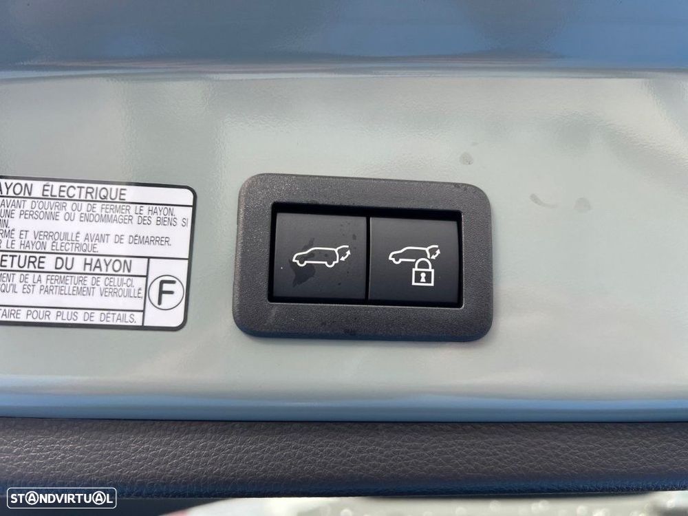 Toyota Corolla Cross 1.8 Hybrid Luxury - 20