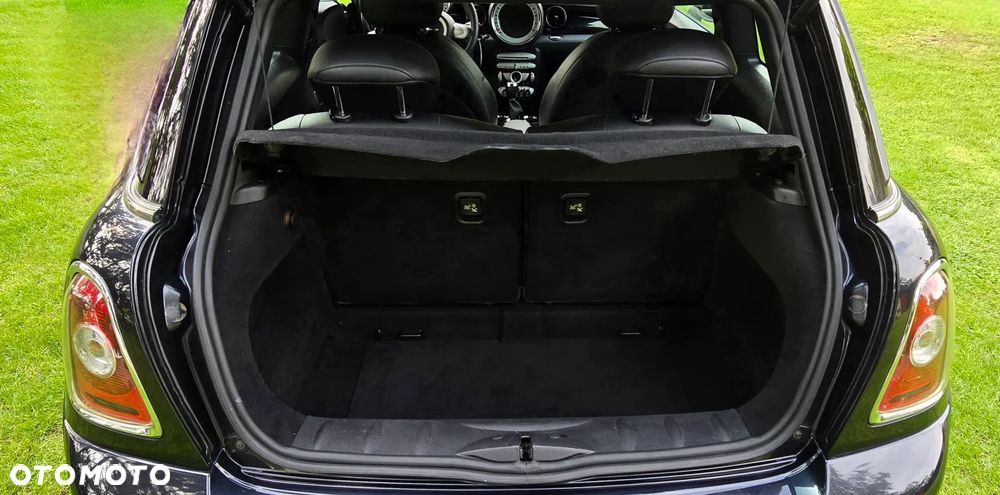 MINI Cooper Standard - 14