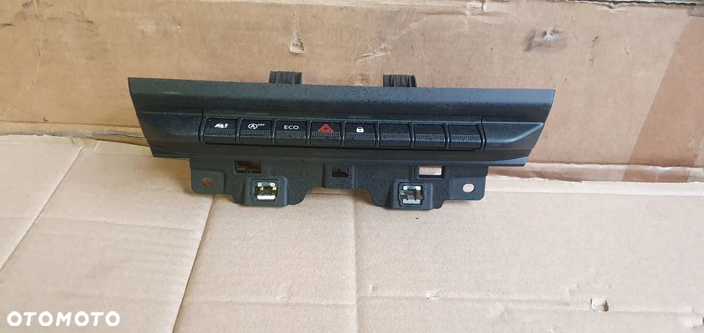 Panel sterowania przełącznik awaryjnych Nissan Primastar Trafic IV 283E81404R - 2