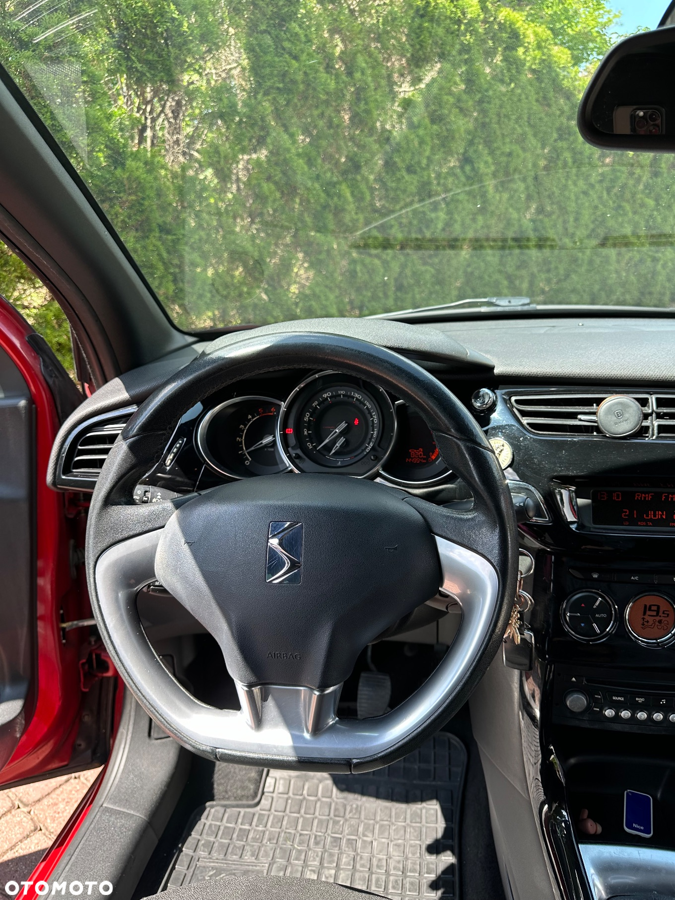 Citroën DS3 1.6 HDi SoChic - 30