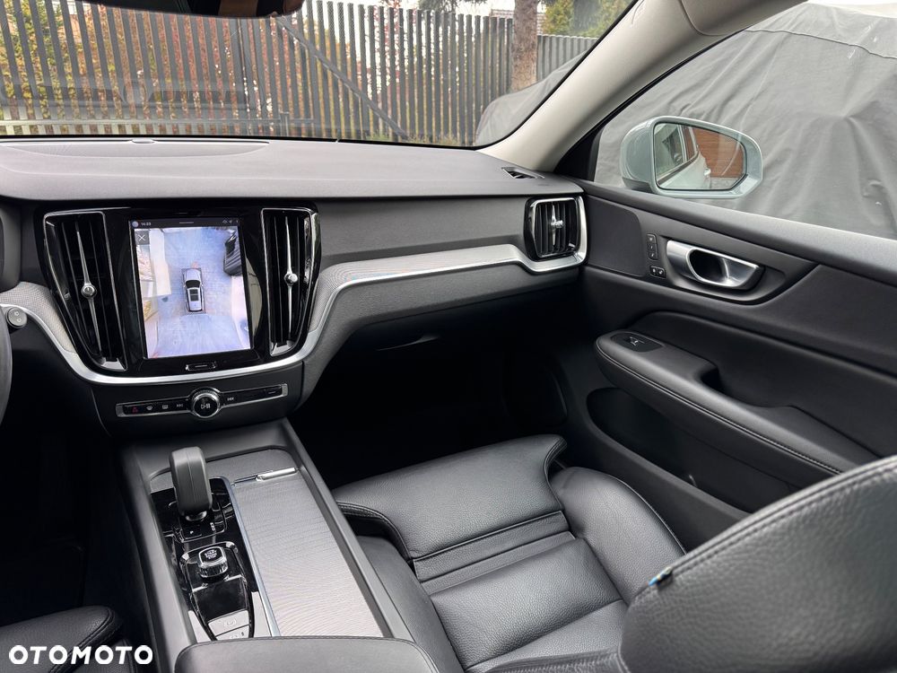Volvo V60 Cross Country Plus B5 B AWD - 21