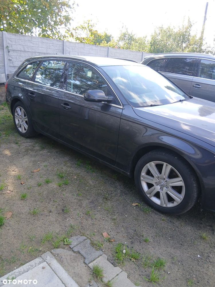 Audi A4 Avant - 4