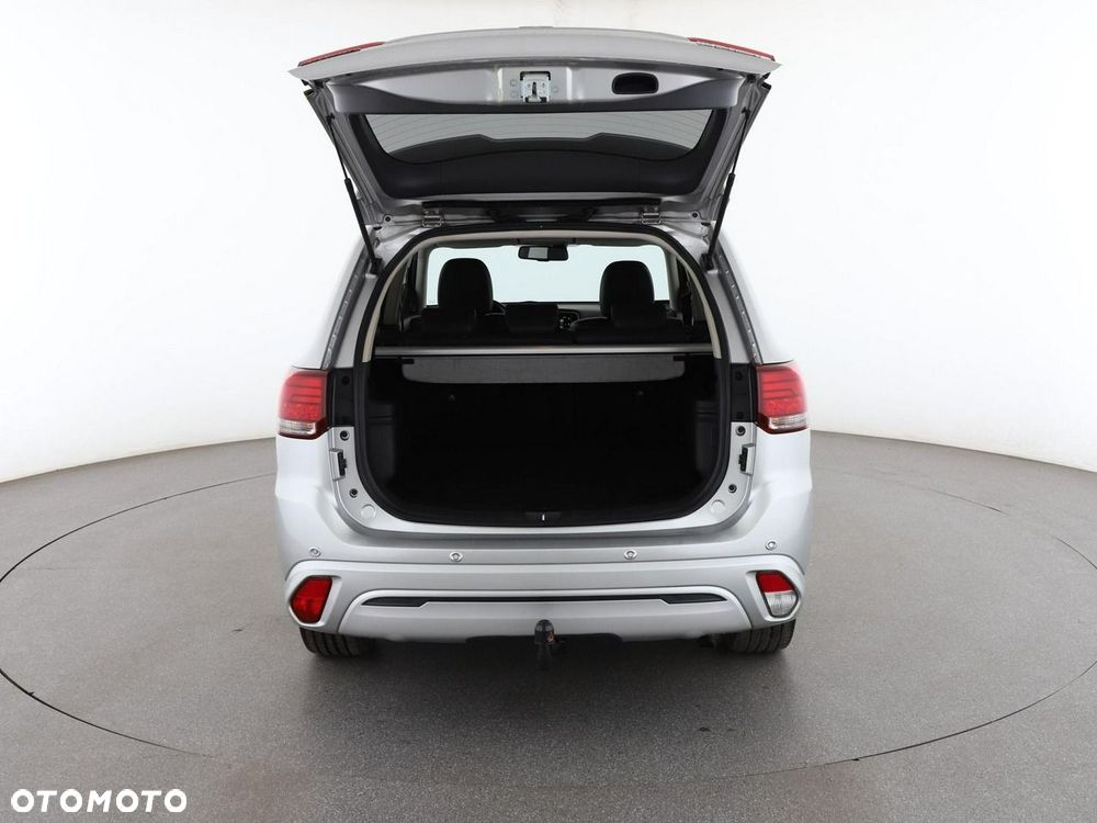 Mitsubishi Outlander 2.4 4WD Top - 20