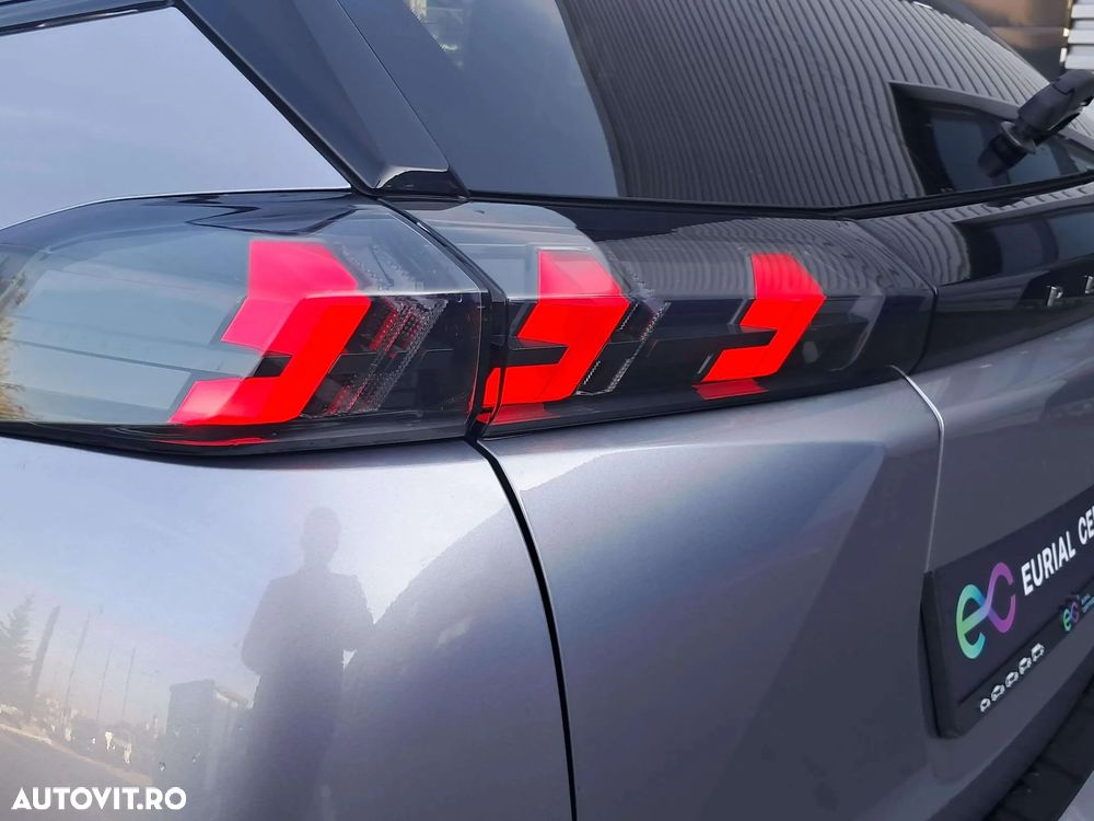 Peugeot 2008 1.2 PureTech EAT8 STT GT Pack - 21