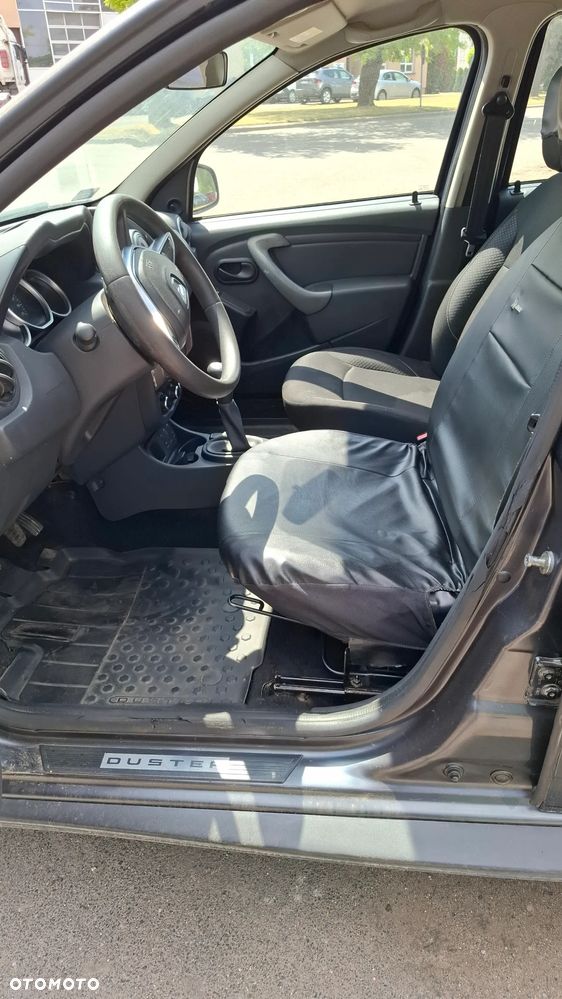 Dacia Duster 1.6 SCe S&S - 9